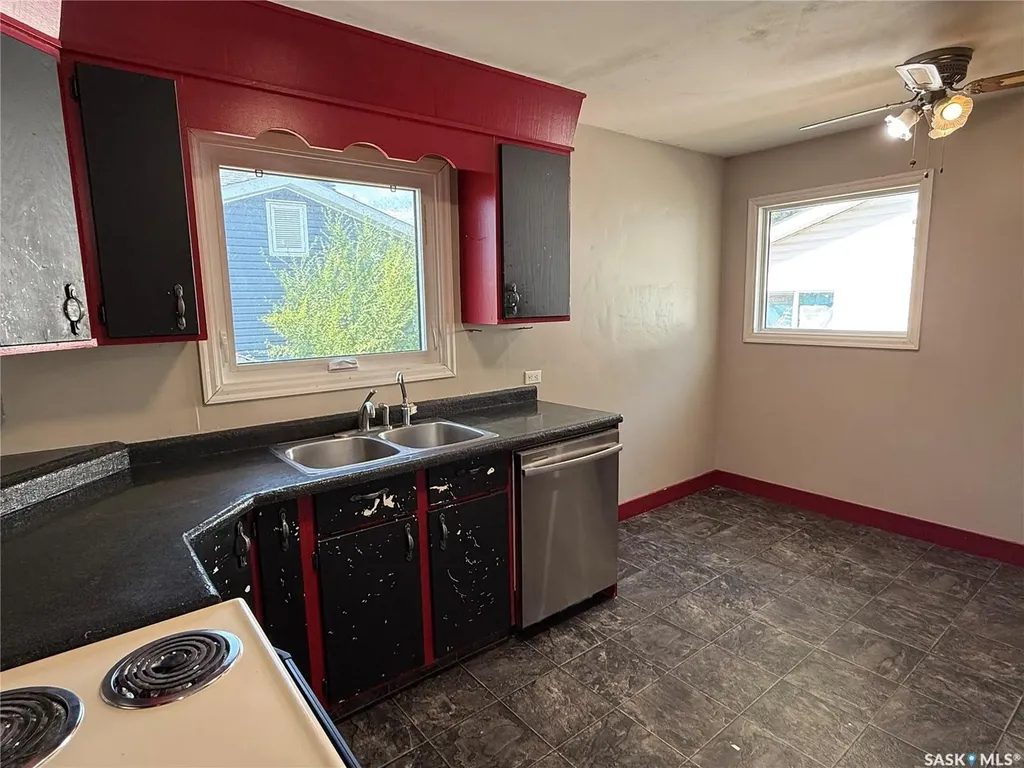 217 3a Street E Nipawin SK S0E 1E0
