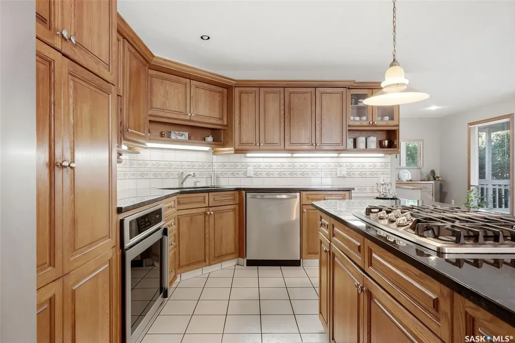 2135 Potts Crescent E Regina SK S4V 2E6