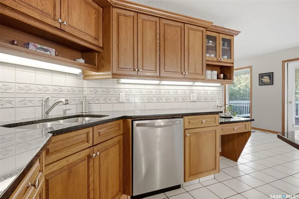 2135 Potts Crescent E Regina SK S4V 2E6