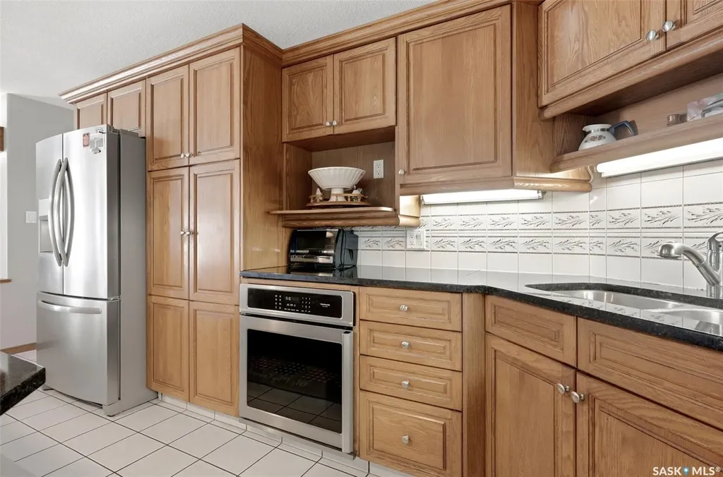 2135 Potts Crescent E Regina SK S4V 2E6