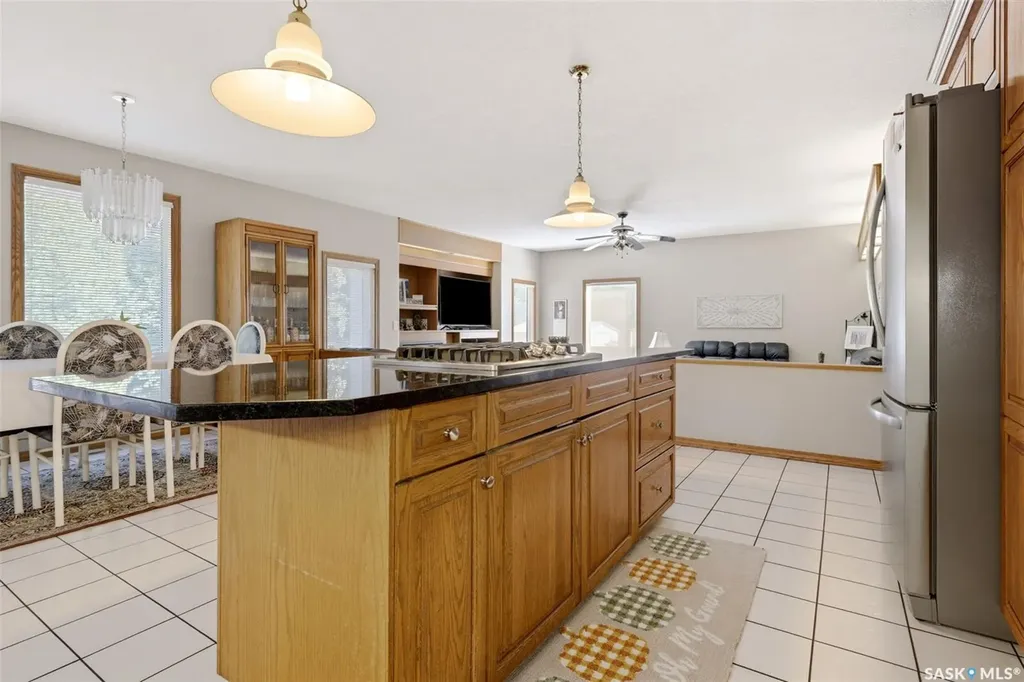 2135 Potts Crescent E Regina SK S4V 2E6
