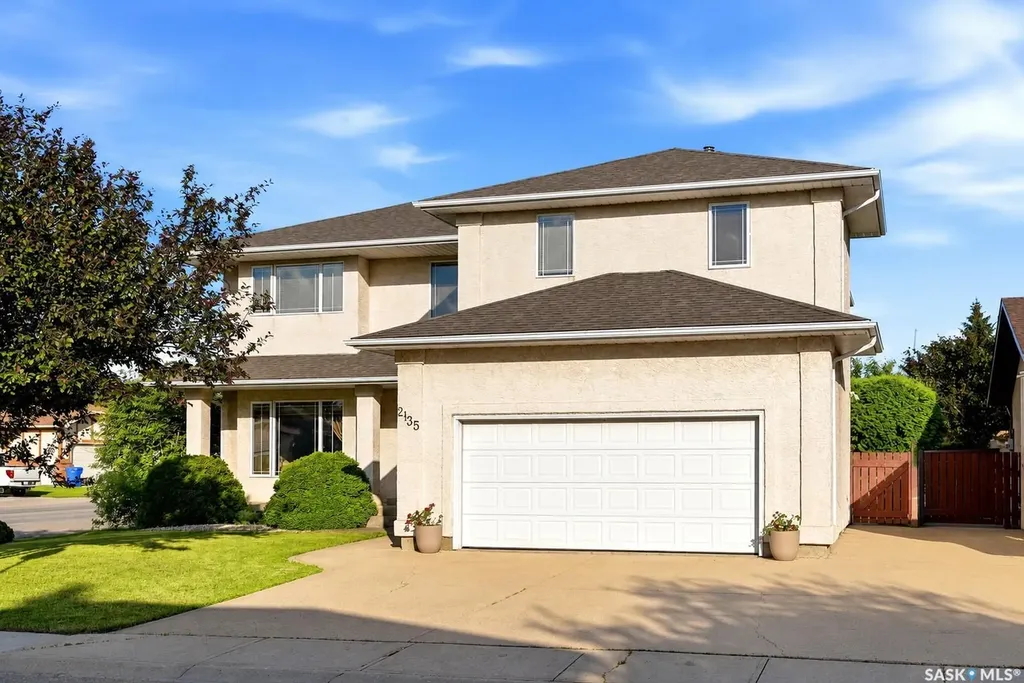 2135 Potts Crescent E Regina SK S4V 2E6
