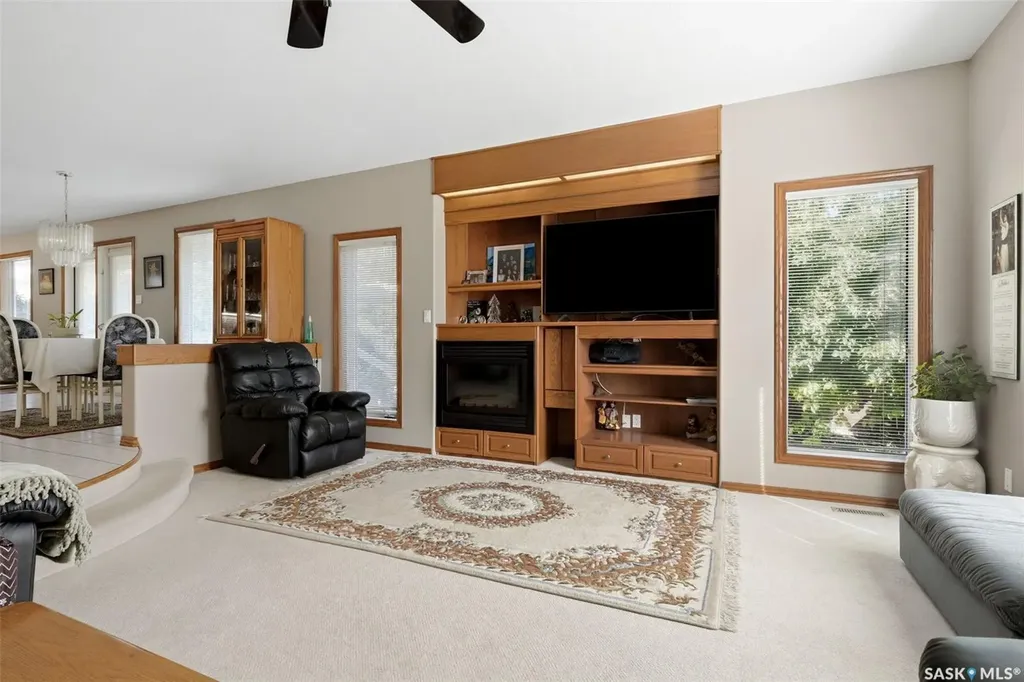 2135 Potts Crescent E Regina SK S4V 2E6