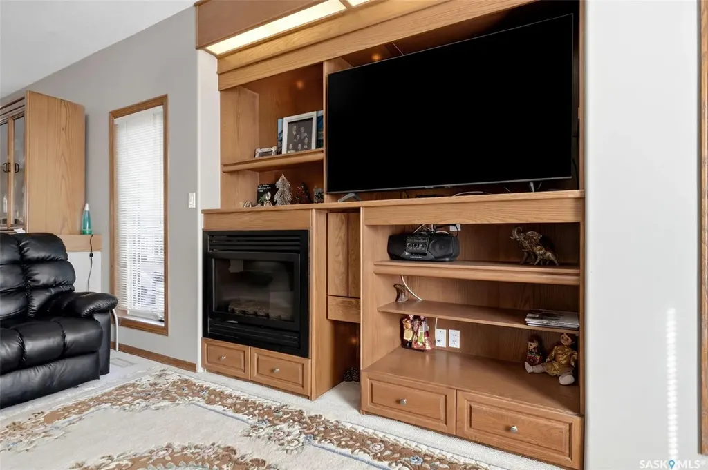 2135 Potts Crescent E Regina SK S4V 2E6