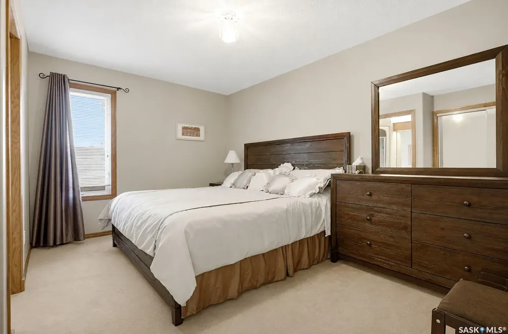 2135 Potts Crescent E Regina SK S4V 2E6