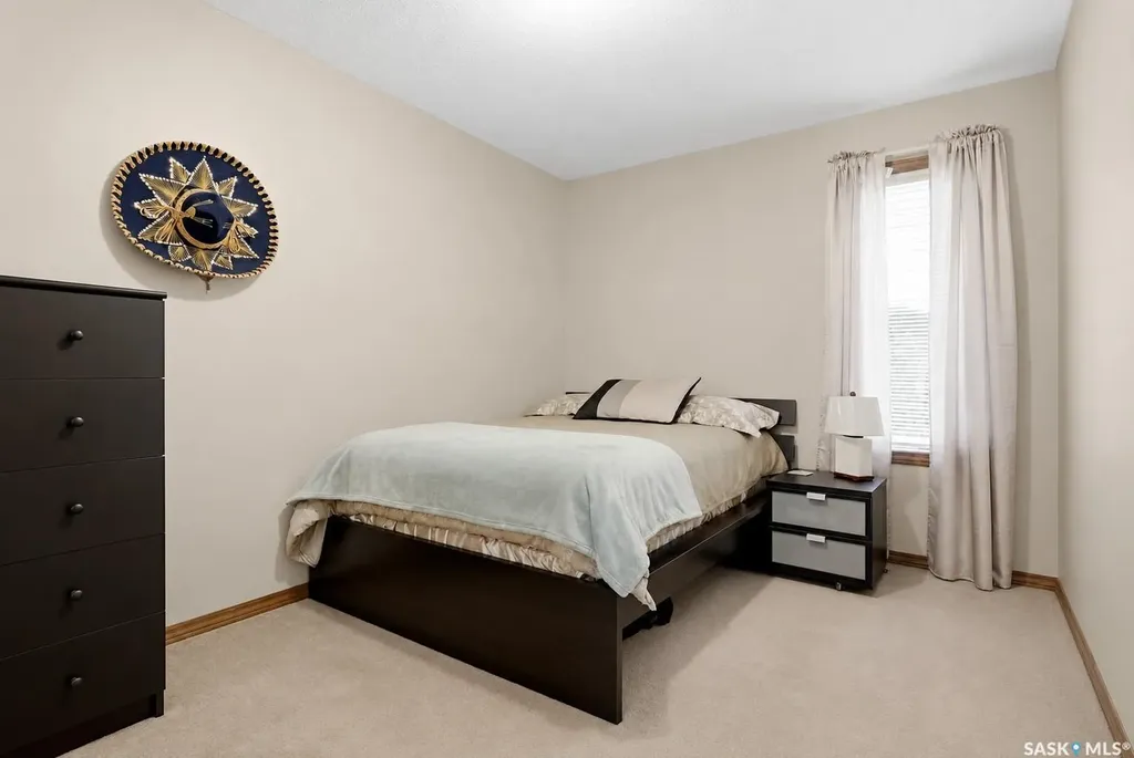 2135 Potts Crescent E Regina SK S4V 2E6