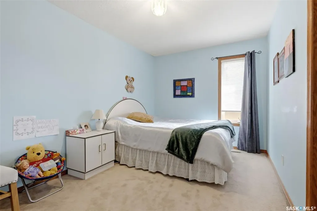 2135 Potts Crescent E Regina SK S4V 2E6