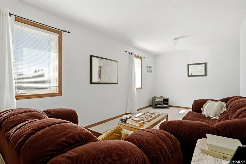 2135 Potts Crescent E Regina SK S4V 2E6