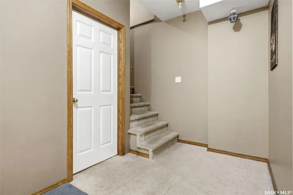 2135 Potts Crescent E Regina SK S4V 2E6