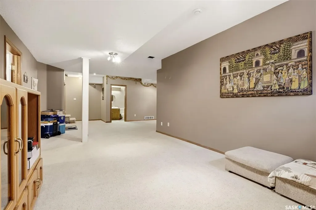 2135 Potts Crescent E Regina SK S4V 2E6