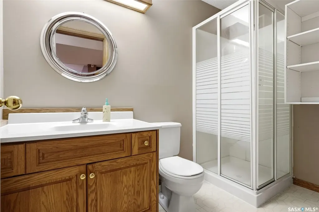 2135 Potts Crescent E Regina SK S4V 2E6