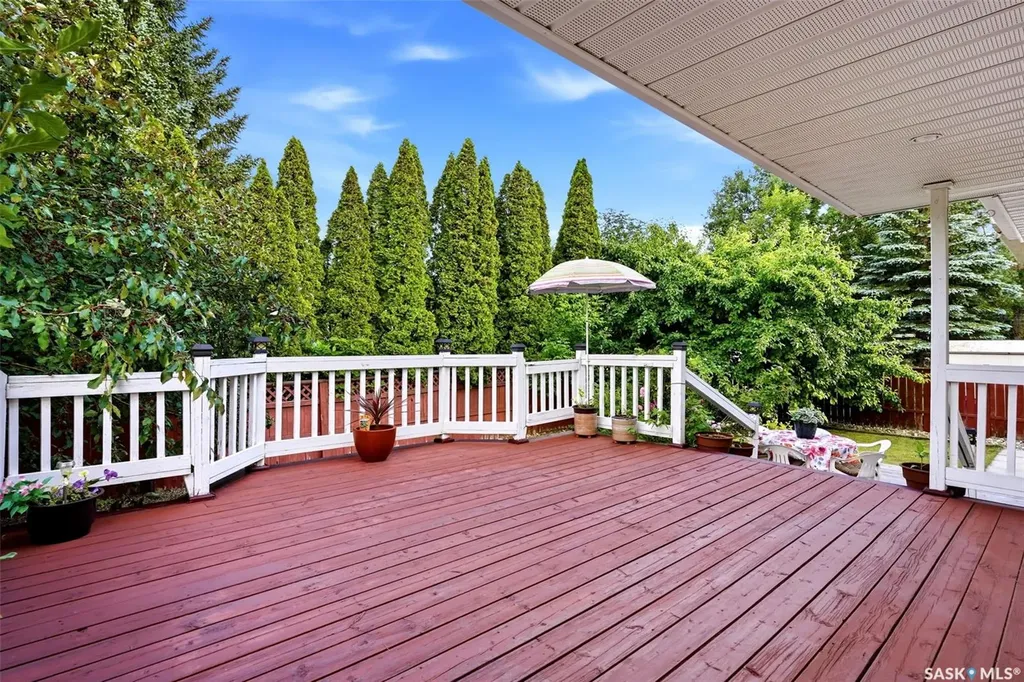 2135 Potts Crescent E Regina SK S4V 2E6