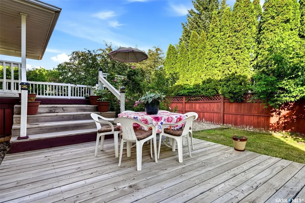 2135 Potts Crescent E Regina SK S4V 2E6