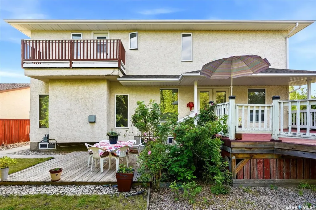 2135 Potts Crescent E Regina SK S4V 2E6