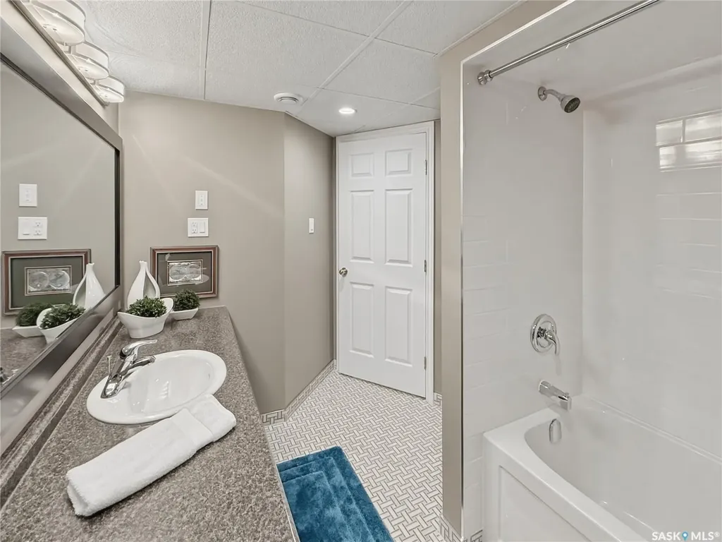 1165 North Hill Drive Swift Current SK S9H 1X8