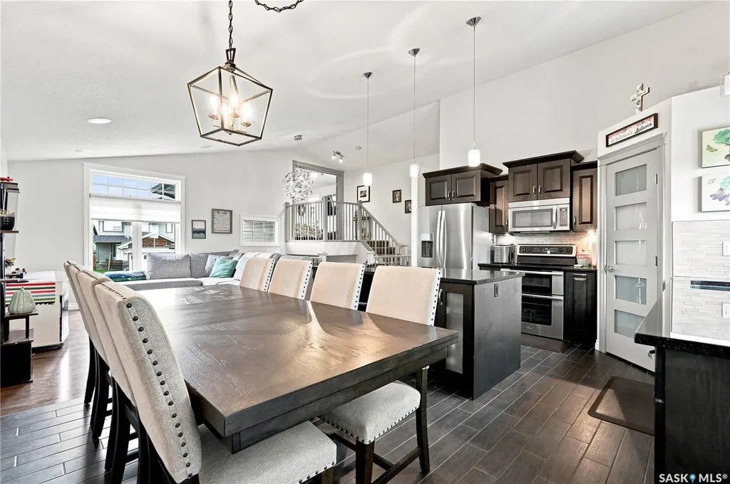 335 Dawson Crescent Saskatoon SK S7R 0K1