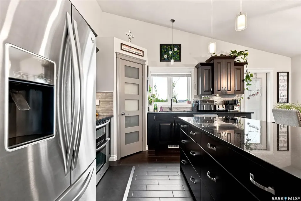335 Dawson Crescent Saskatoon SK S7R 0K1
