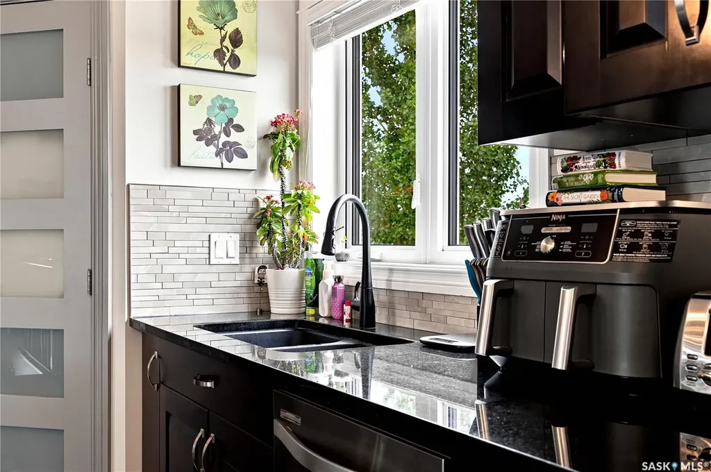 335 Dawson Crescent Saskatoon SK S7R 0K1