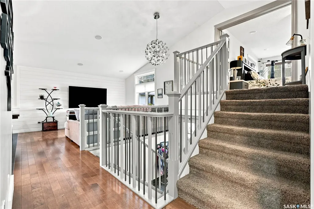 335 Dawson Crescent Saskatoon SK S7R 0K1