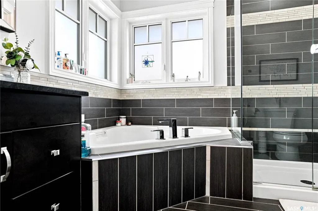 335 Dawson Crescent Saskatoon SK S7R 0K1