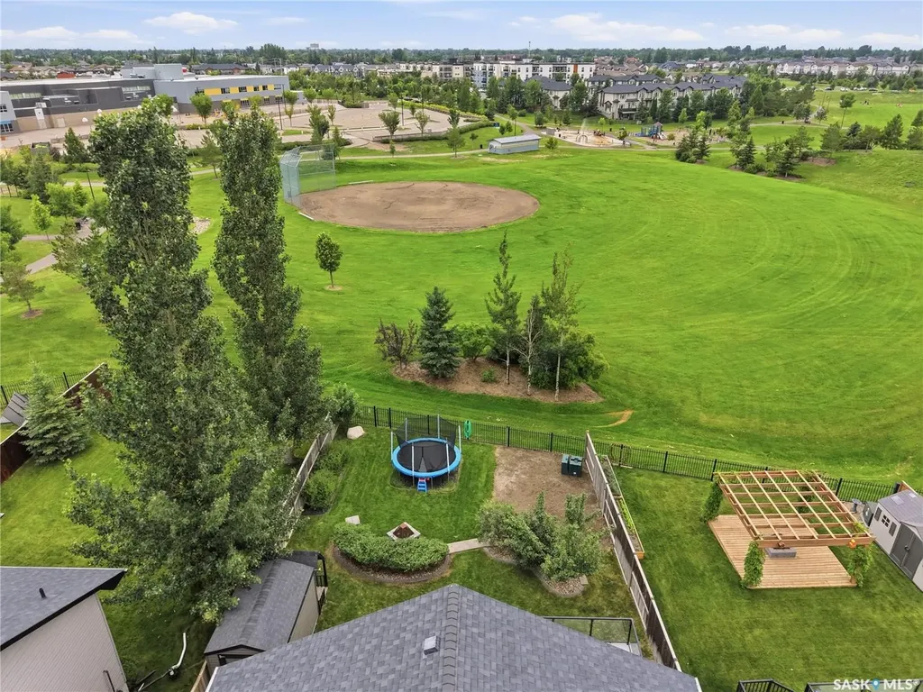 335 Dawson Crescent Saskatoon SK S7R 0K1