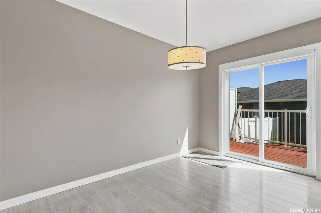 3107 Mcclocklin Road Saskatoon SK S7R 0J1