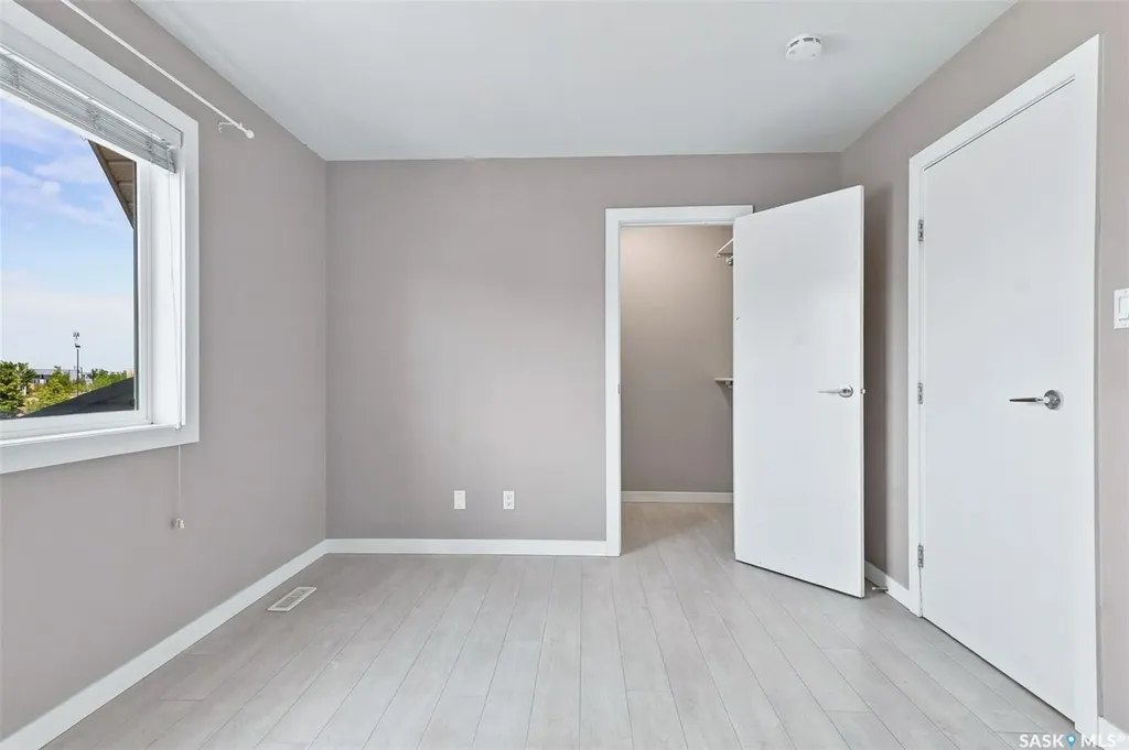 3107 Mcclocklin Road Saskatoon SK S7R 0J1