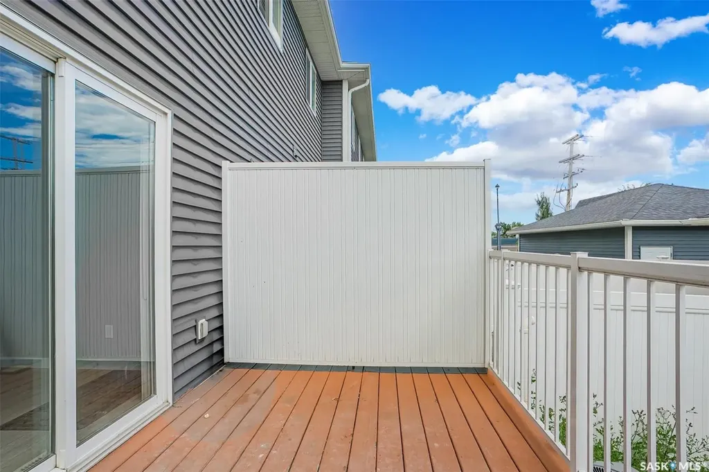 3107 Mcclocklin Road Saskatoon SK S7R 0J1