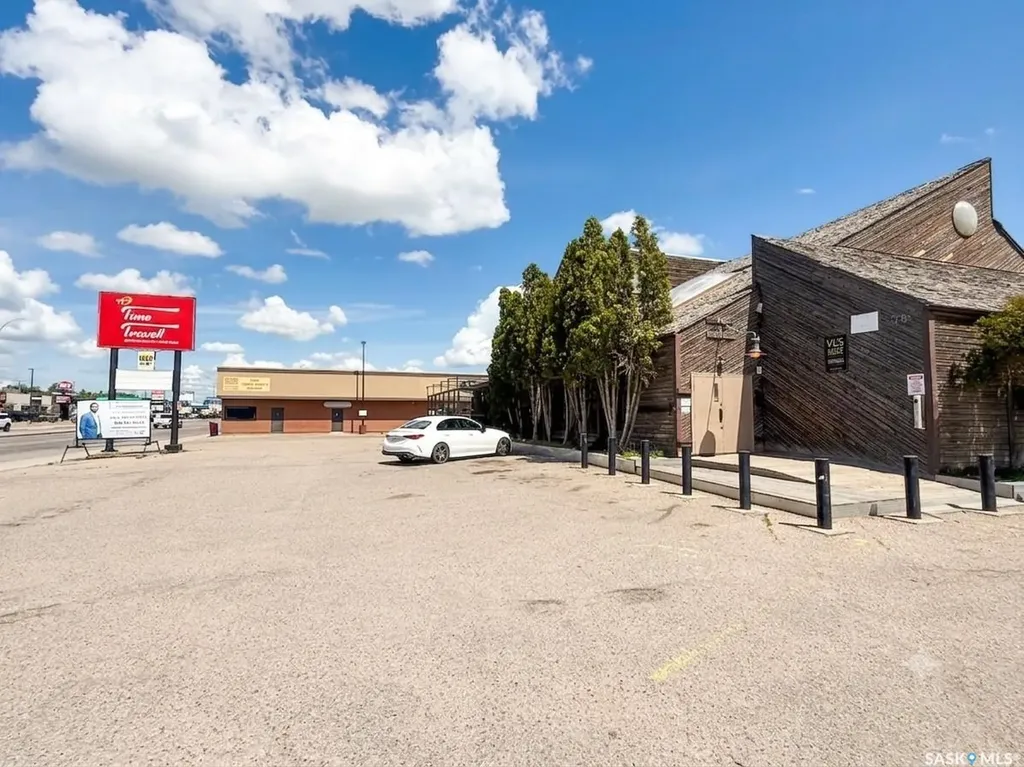 379 Albert Street Regina SK S4R 2N6
