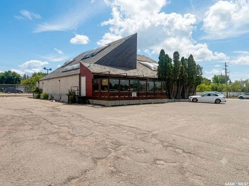 379 Albert Street Regina SK S4R 2N6