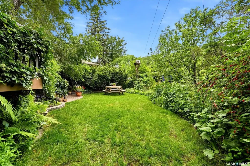 3470 Angus Street Regina SK S4S 1R2