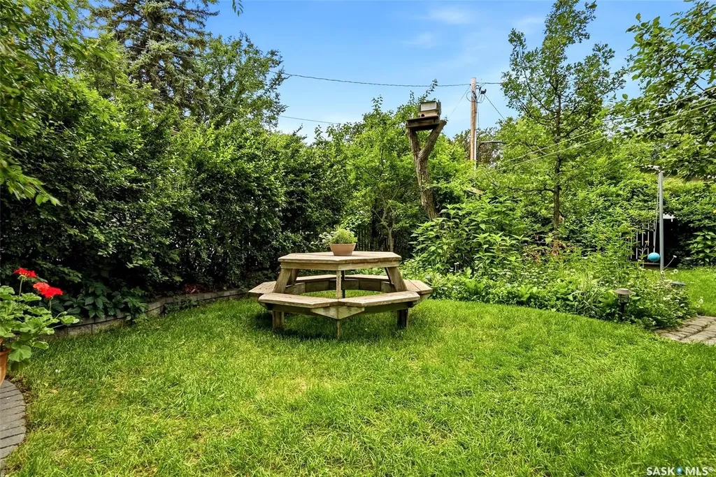3470 Angus Street Regina SK S4S 1R2
