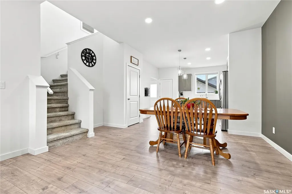 1054 Brighton Gate Saskatoon SK S7V 1S6