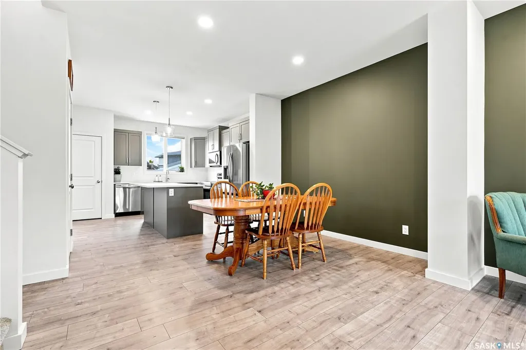 1054 Brighton Gate Saskatoon SK S7V 1S6