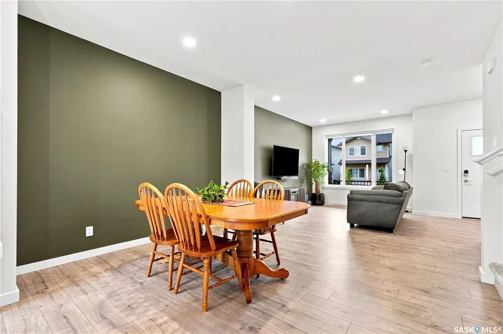 1054 Brighton Gate Saskatoon SK S7V 1S6