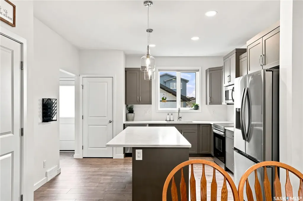 1054 Brighton Gate Saskatoon SK S7V 1S6