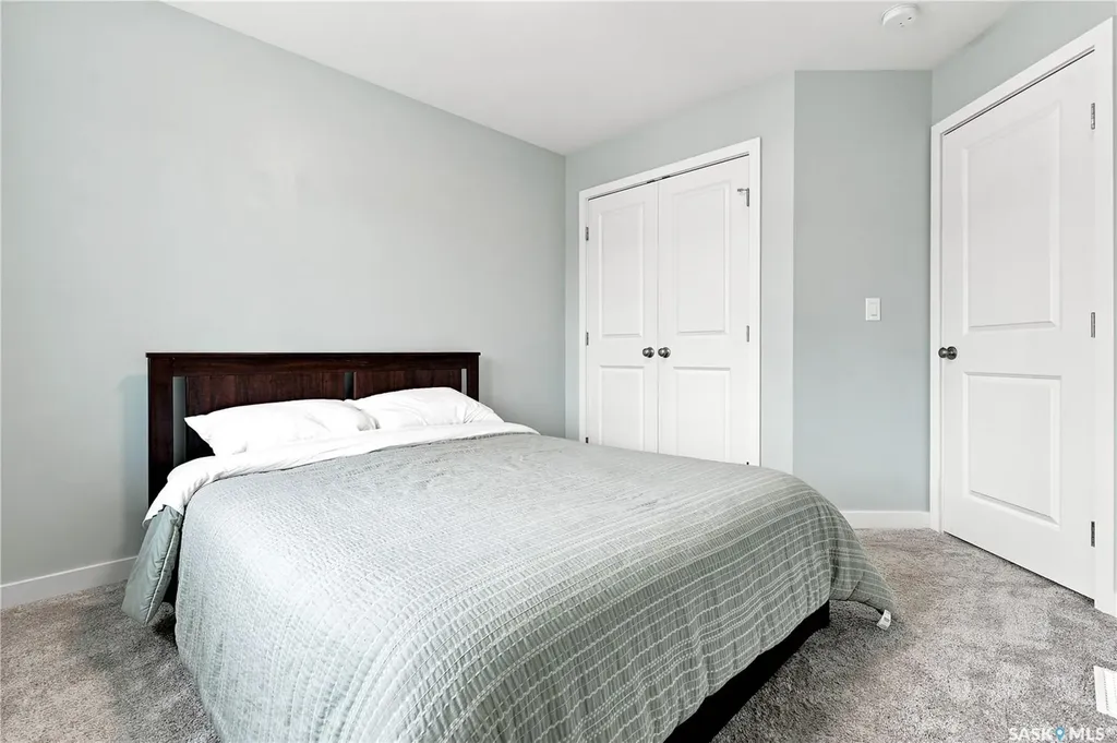 1054 Brighton Gate Saskatoon SK S7V 1S6