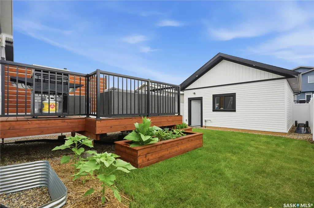 1054 Brighton Gate Saskatoon SK S7V 1S6