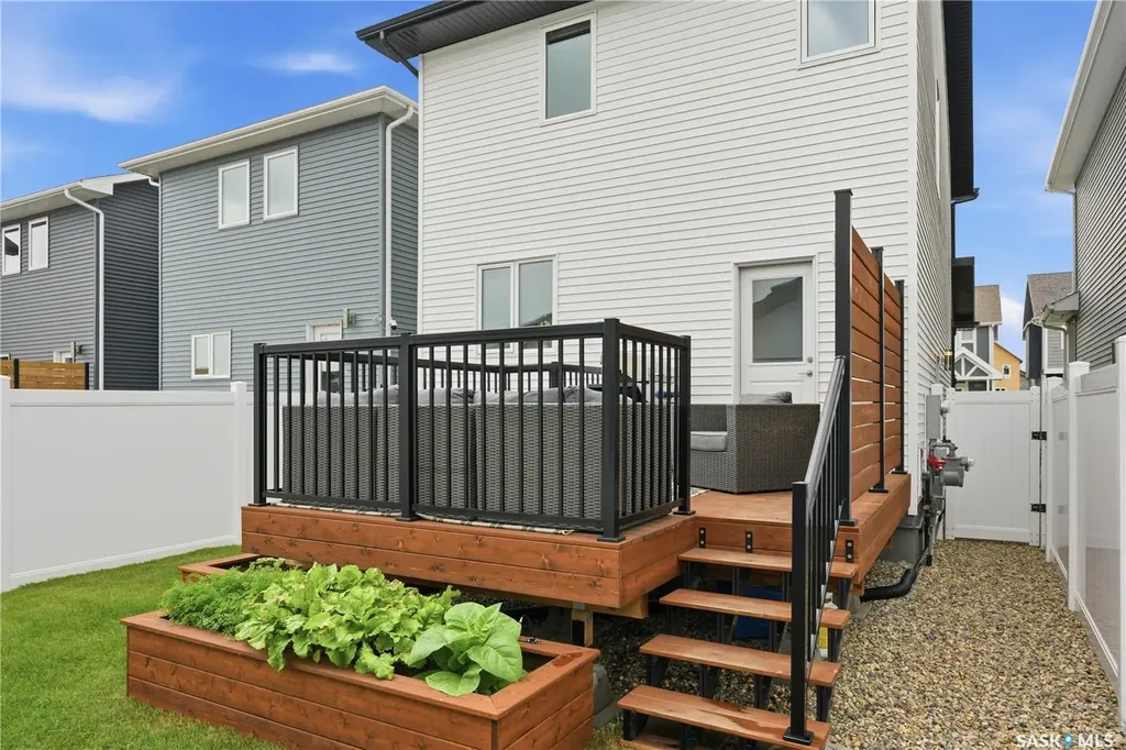 1054 Brighton Gate Saskatoon SK S7V 1S6