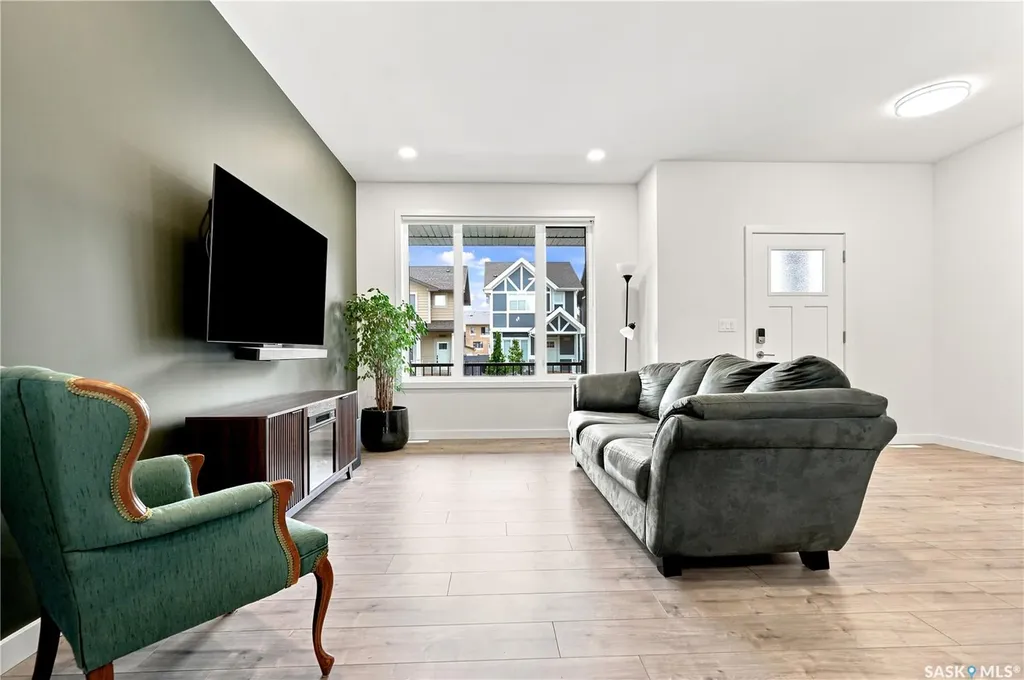 1054 Brighton Gate Saskatoon SK S7V 1S6