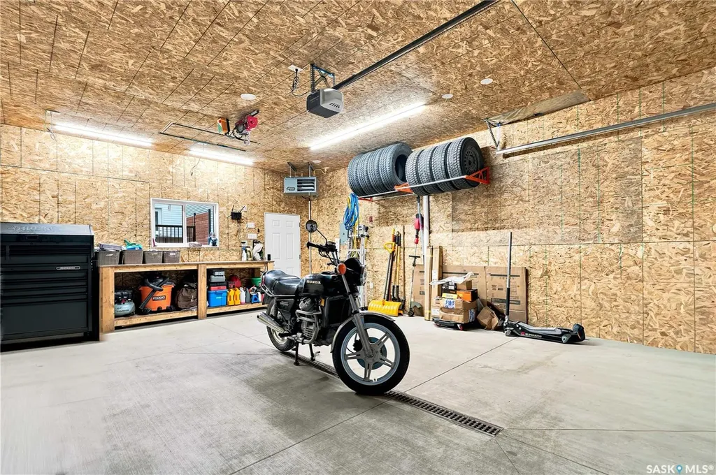 1054 Brighton Gate Saskatoon SK S7V 1S6