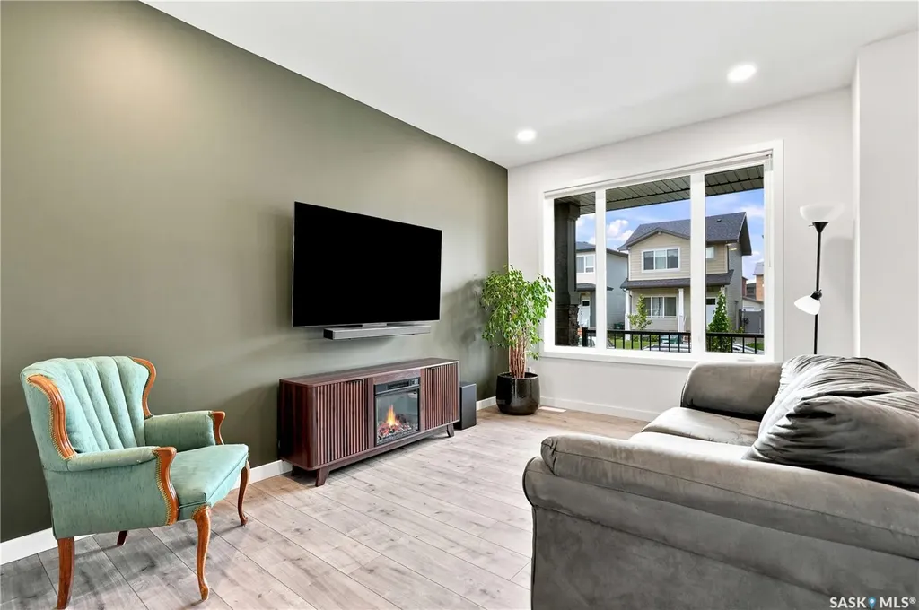 1054 Brighton Gate Saskatoon SK S7V 1S6