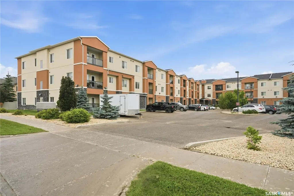142 Pawlychenko Lane Saskatoon SK S7V 0N7