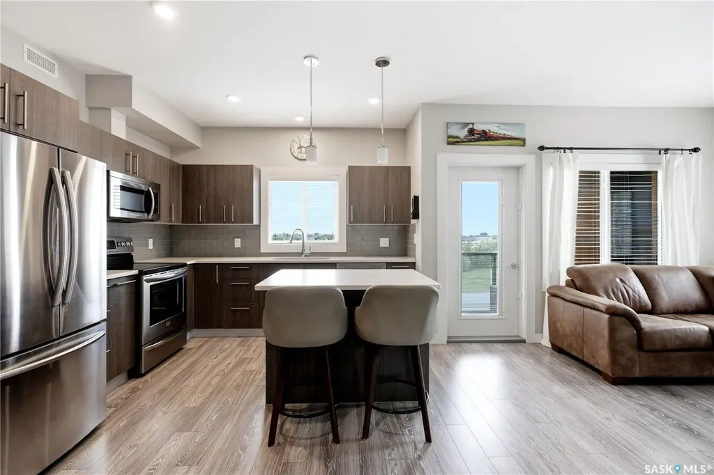 142 Pawlychenko Lane Saskatoon SK S7V 0N7