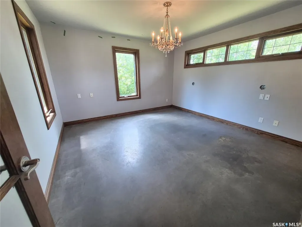 825 Geisen Street Radville SK S0C 2G0