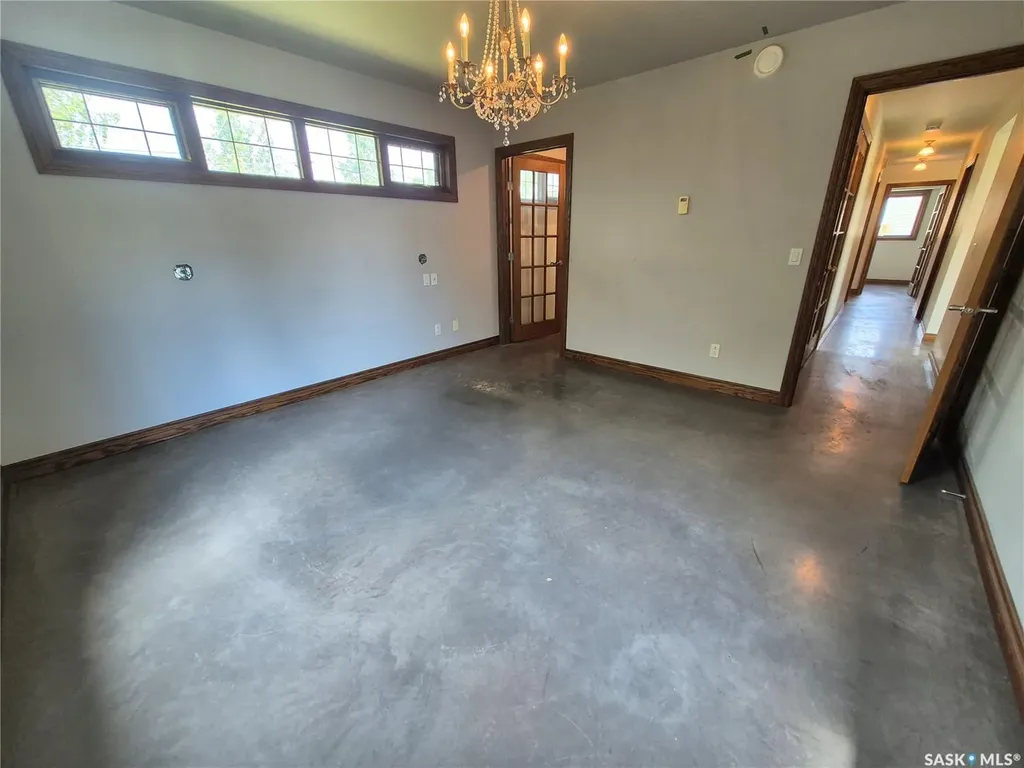 825 Geisen Street Radville SK S0C 2G0