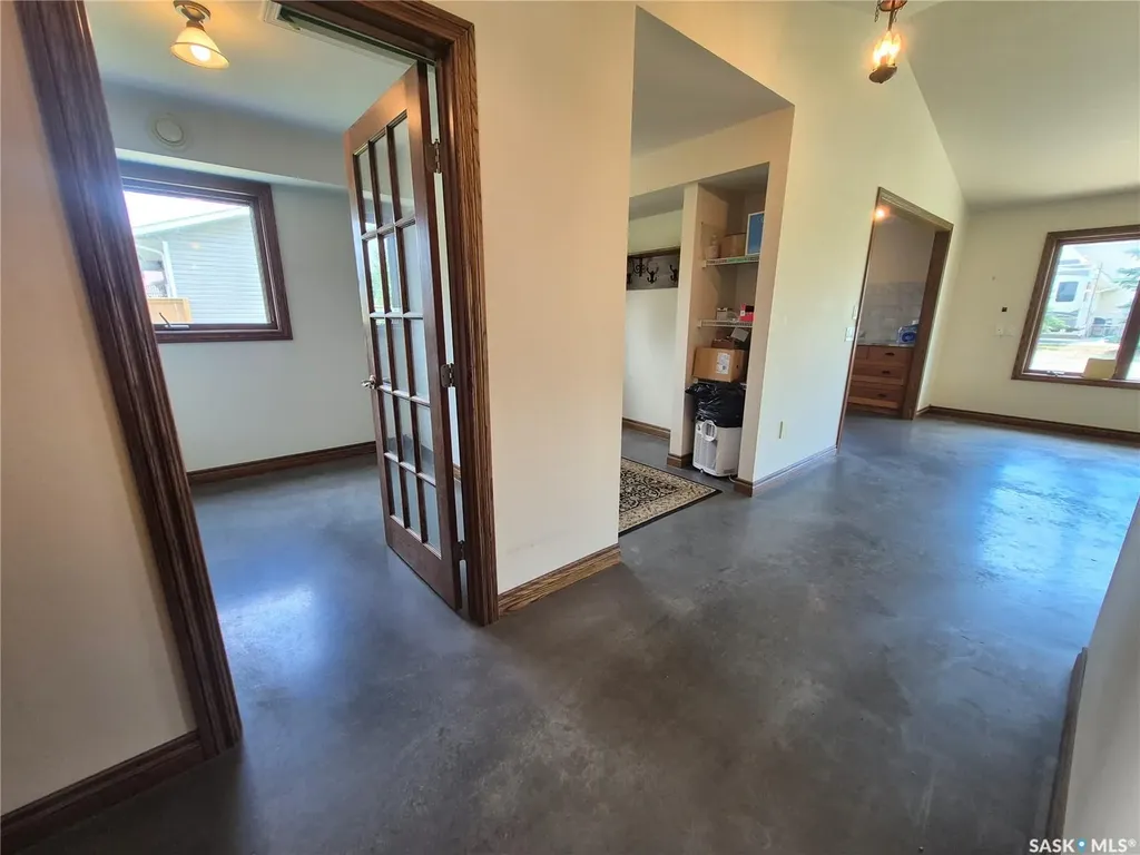 825 Geisen Street Radville SK S0C 2G0