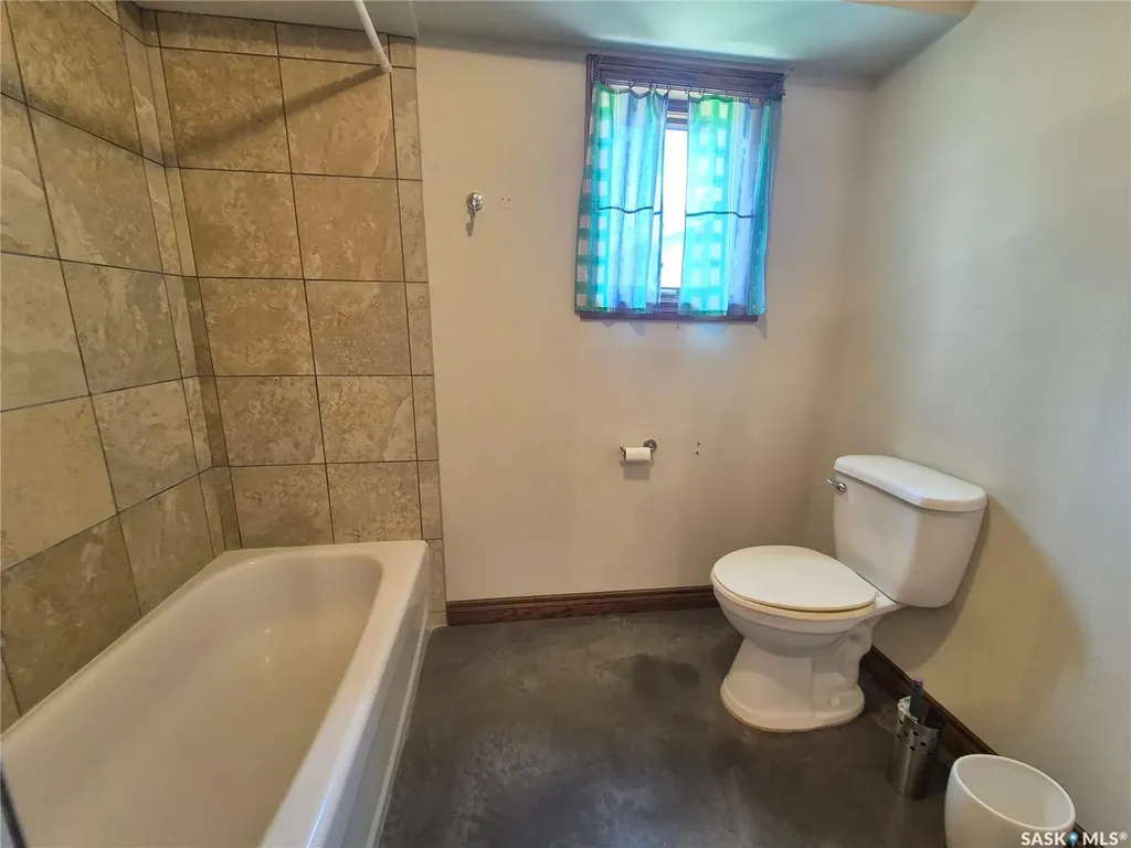 825 Geisen Street Radville SK S0C 2G0