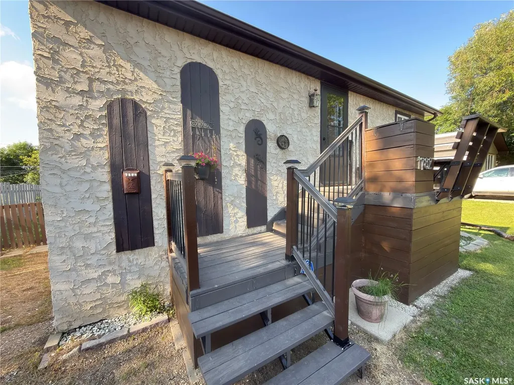 1782 14th Street W Prince Albert SK S6V 3N8