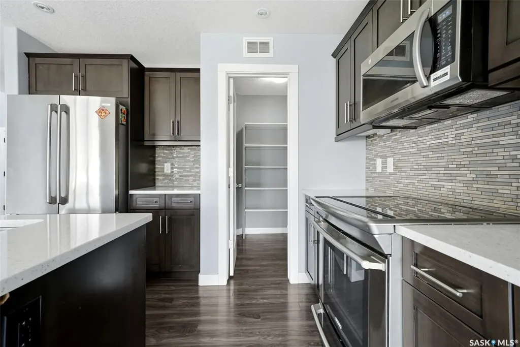4354 Green Olive Way E Regina SK S4V 1P9